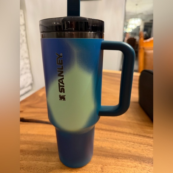 Stanley Coastal Team Motion Pro-tour Tumbler - Picture 1 of 5